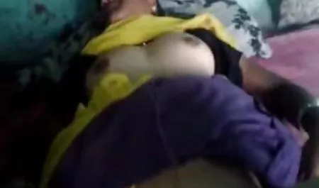 Santa Lesbian Bercinta Satu Sama Lain download gudang bokef Dengan Pakai Tali Mainan