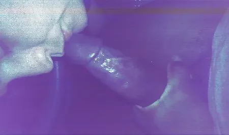 Mencukur vaginanya, dan gudang okep kemudian pergi ke ruangan lain dan Fucks