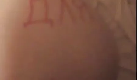 Aku ingin menggoda anda titit besar saya sedikit ketat jeans videogudangbokep Joi