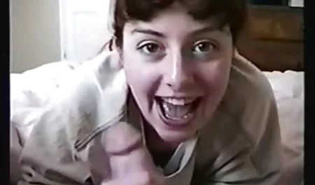 Cewek gudag bokef seksi Adria RAE gets rammed