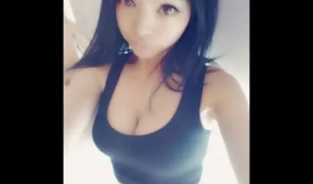 Kecil rambut pirang merayu gudag bokeb ibu tirinya.