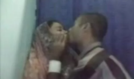 Toket Kencang Rita Anal Ditumbuk gudang vidhot